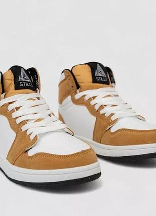 Кросівки зима