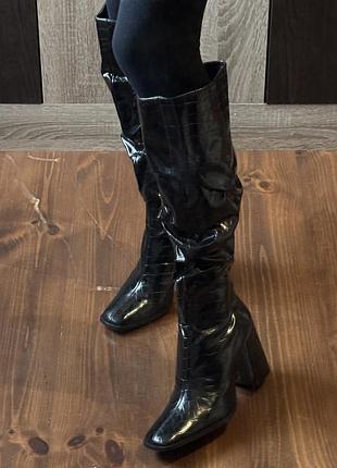 Чоботи жіночі лакові на підборах plt, розмір 38