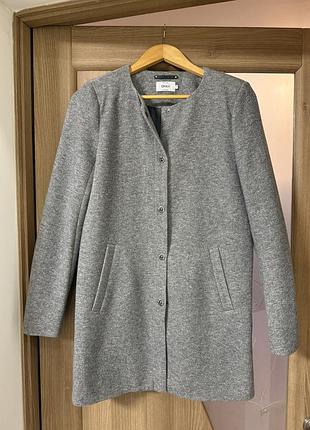 Пальто весняне