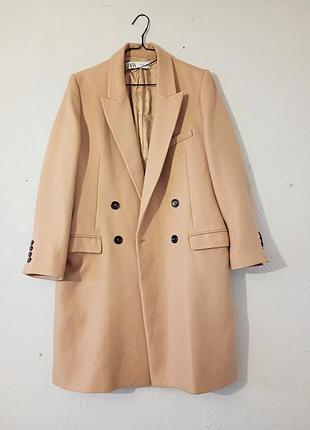 Классическое пальто в мужском стиле