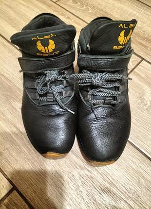 Кожаные ботинки кроссовки