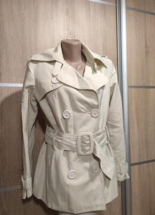 Стильный плащик р 48