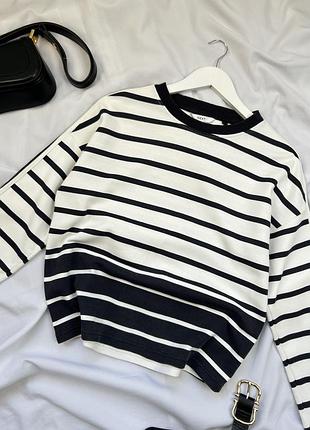 Гарний світшот