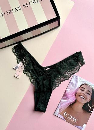 Сатинові трусики стрінги з мереживом преміальна коллекція victoria’s secret