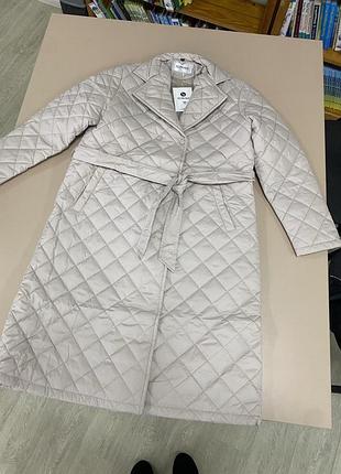 Плащ новий!