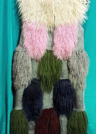 Жилетка дизайнерська довга 108-115см.мах по хутру (нижче колін) натуральна різноколярова довговорсна натуральна лама курчава комбінірована кролік