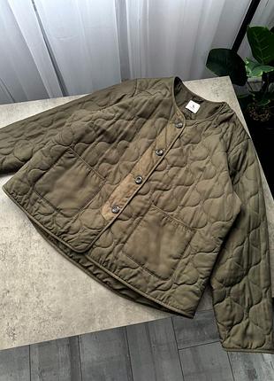 Стьобана куртка кольору хакі tu