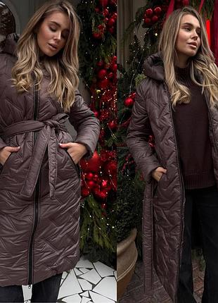 Теплое женское зимнее пальто на подкладке