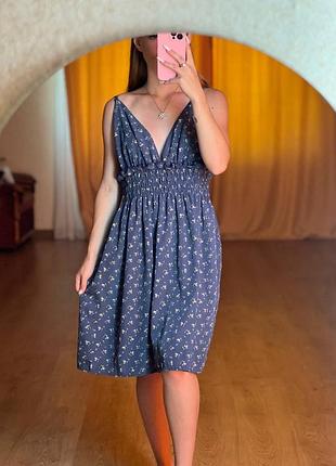 Сукня на бретельках