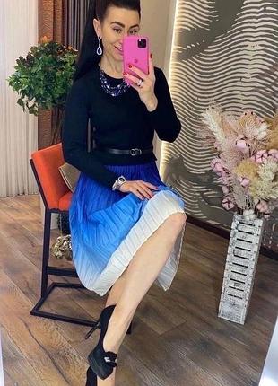 Приталенное миди платье люкс серии с градиентной юбкой гофре