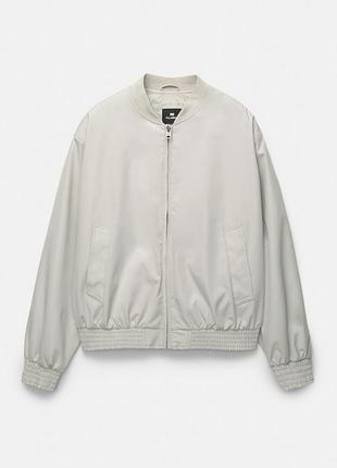 Продам чоловічий бомбер 3