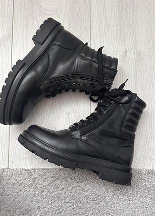 Шкіряні ботінки для дівчинки 34-й розмір