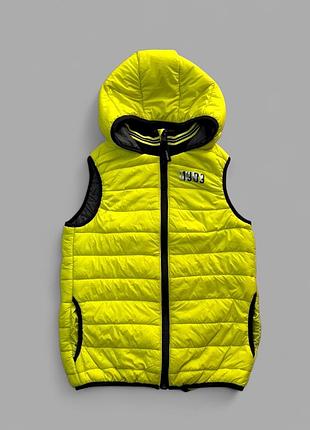 Жилетка крута та стильна