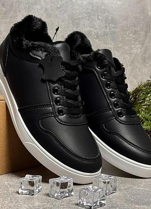 🖍мужские, зимние кроссовки.