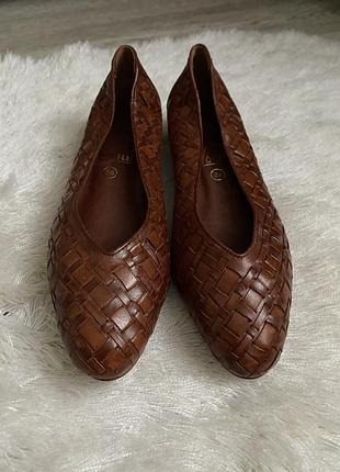 Шкіряні туфлі