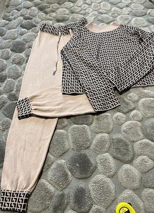 Костюм-осінь зима