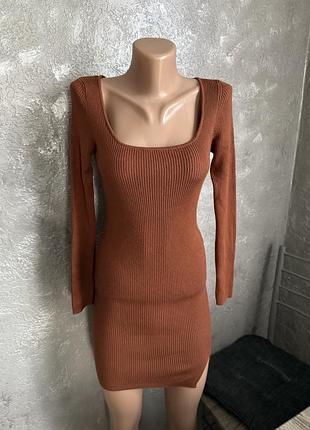 Сукня в рубчик