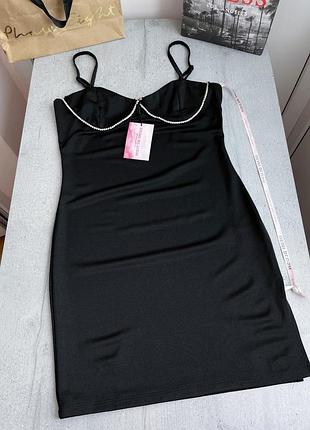 Платье черная мини с камушками