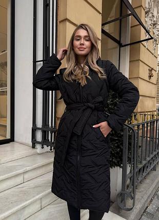 Зимнее пальто на теплой подкладке капюшон плащевка качественная стеганная поясная пояс
