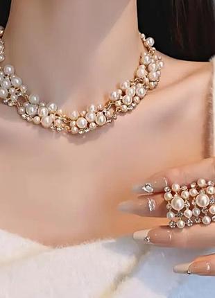 Набір прикрас жіночий із 3 предметів намисто та сережки жіночі золоті