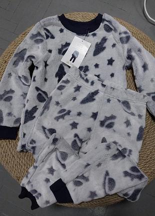 Очень теплая пижама на мальчика 4-5 лет от george