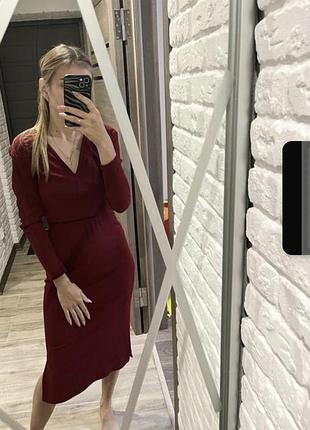 Женское бордовое красное миди платье с длинным рукавом bershka стрейчевая теплая приталенная, с v образным вырезом