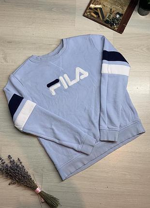 Чудовий жіночий світшот від fila в гарному стані,дуже гарний колір,розмір s-m