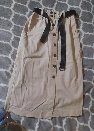 Спідниця міді