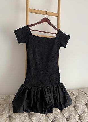 Чудова сукня волан 2