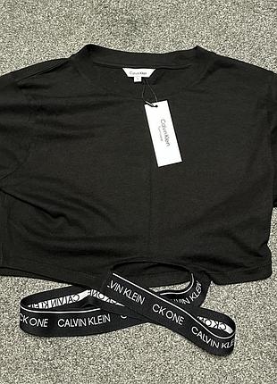 Топ calvin klein