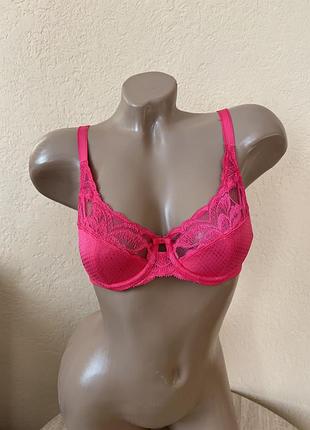 Мереживний бюсгальтер