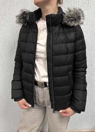 Жіночий пуховик tommy hilfiger зимовий