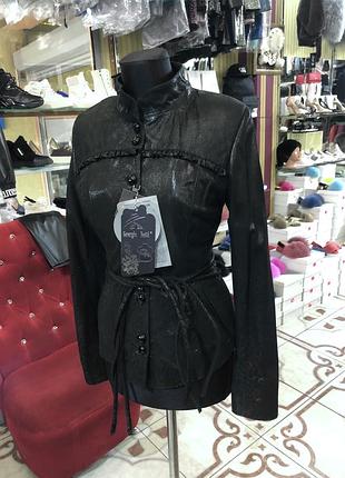 Замшева куртка на гудзики,піджак