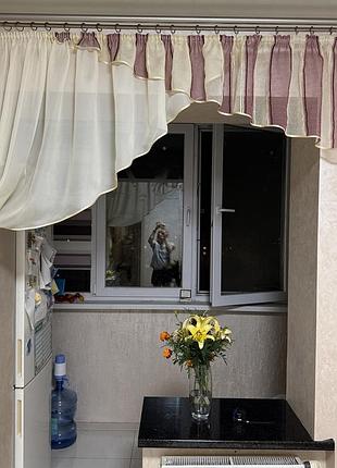 Короткая готовая асимметричная тюль на кухню до подоконника на одну сторону