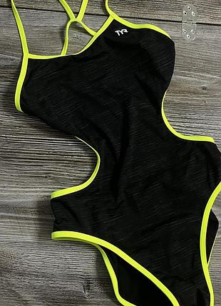 Купальник tyr новий