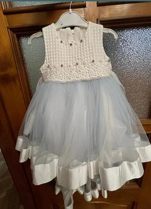 Пышное праздничное белое платье для девочки 1-2 года