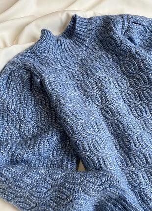 Гарненький светрик