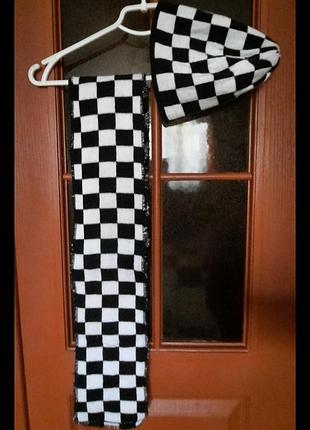 Шапка с шарфом в черно-белую клетку, на подростка, ребенка или взрослого