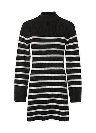 Стильное вязаное платье-свитер в полоску