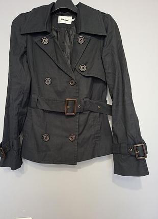 Стильний короткий тренч , куртка, пальто