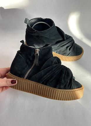 Жіночі замшеві черевички від nude of scandinavia