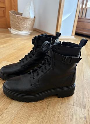 Шкіряні черевики mango