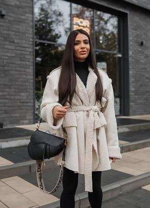 Дубленка оверсайз на запах пасок пояс воротник мех барашки