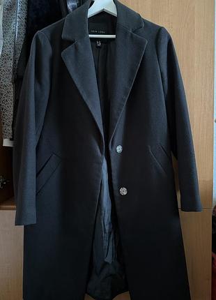 Пальто new look чорного кольору розмір s-m