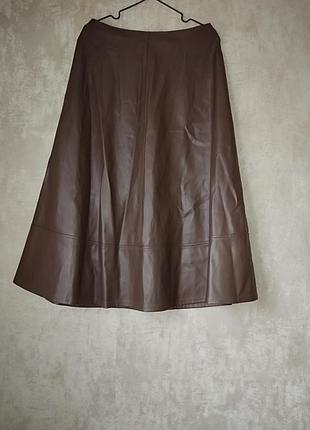 Юбка миди из коричневой экокожи от primark 44 размер