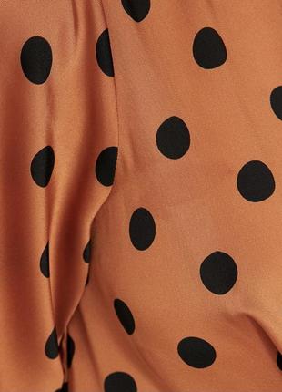 Светло-коричневое платье а-силуэт koton в горошек6 фото
