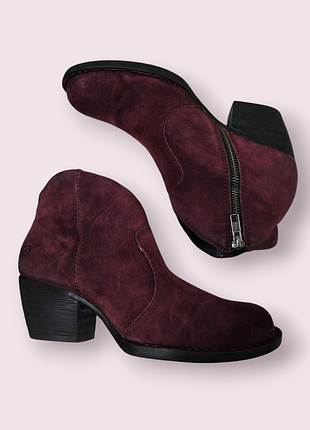 Мужские ботинки вишневого цвета размер 37
в отличном состоянии на небольшом каблуке