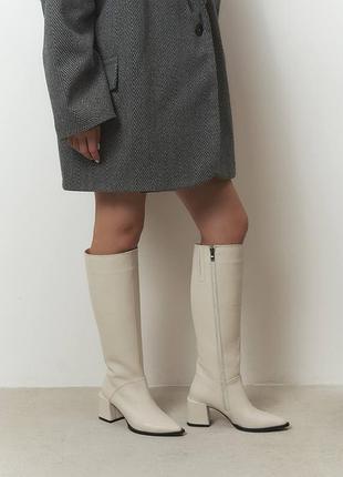 Демисезонные сапоги женские беж кожа флис 11007