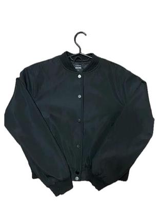 Y2k cropp | куртка-бомбер чорна укорочена. стиль, що не знає кордонів!   sk8