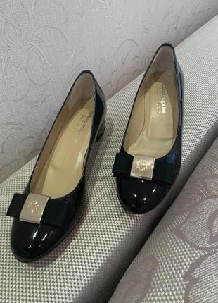 Женские туфли carlo pazolini, лаковые, 37,5 размер, абсолютно новые.3 фото